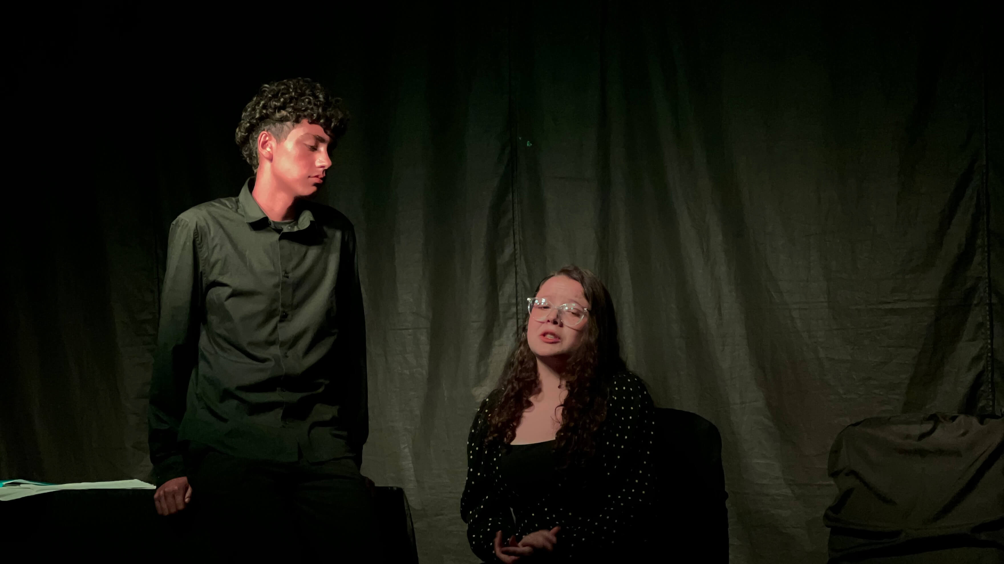 Noche de Teatro Refous
