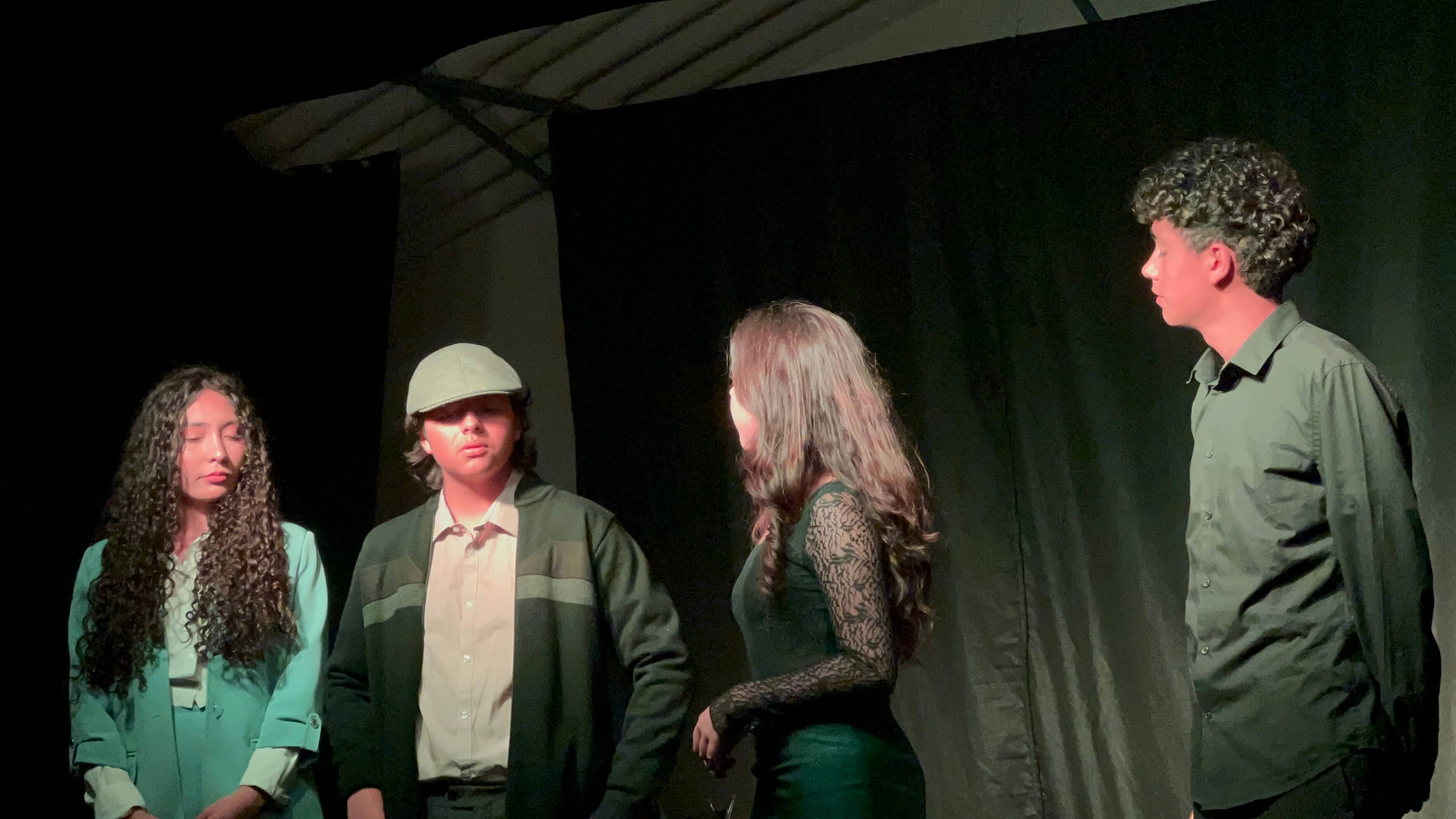 Noche de Teatro Refous