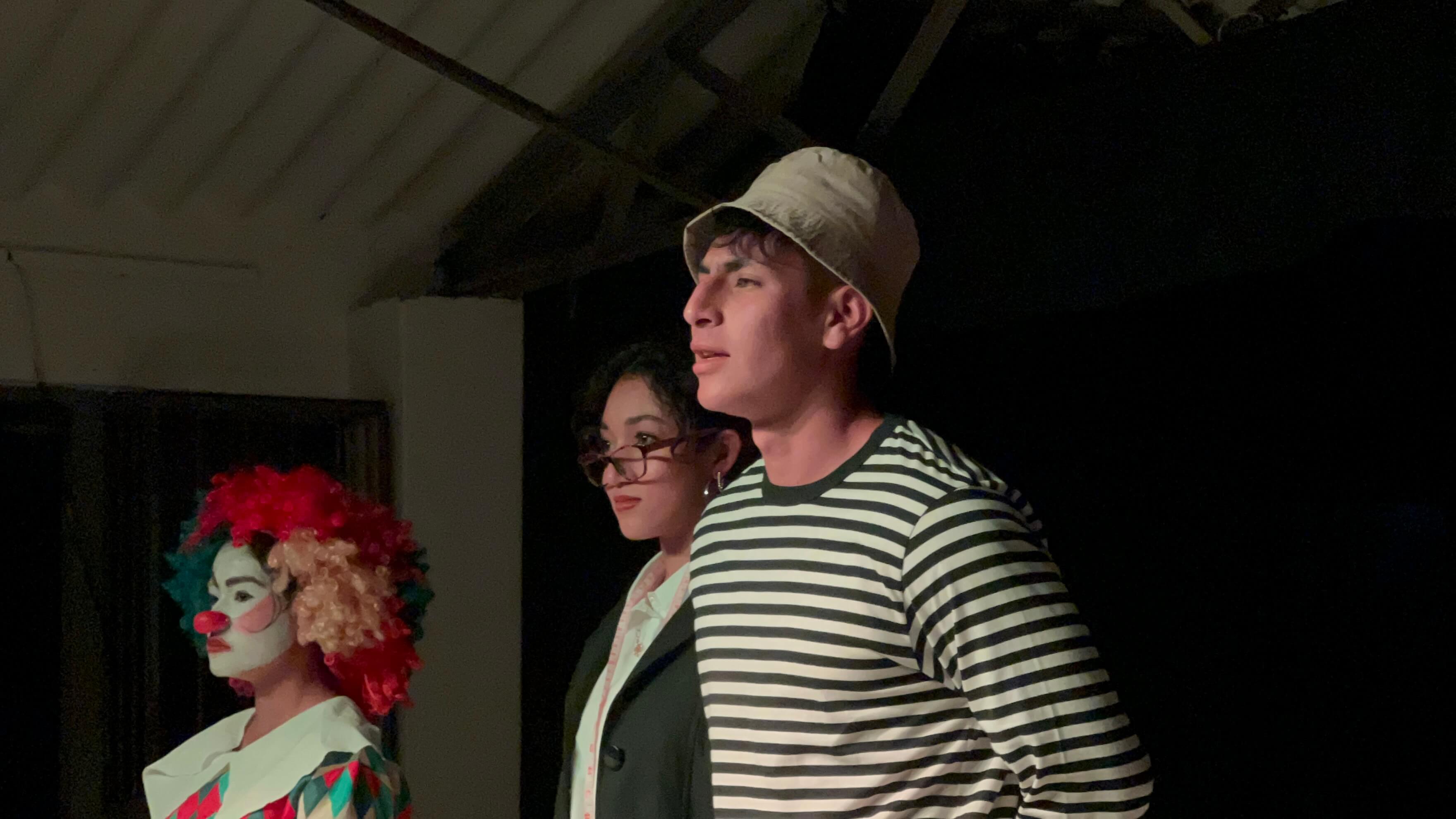 Noche de Teatro Refous